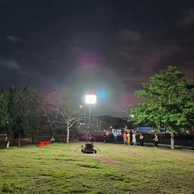 কার্ট এবং জেনারেটরের পেটেন্ট ডিজাইনের সাথে 1000W পোর্টেবল বেলুন আকৃতির আলোক টাওয়ার