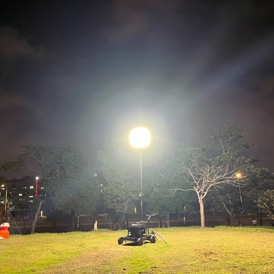 800W স্টেইনলেস স্টীল স্ট্রিপড ভাড়া LED পোর্টেবল লাইট টাওয়ার নির্মাণ আলো জন্য